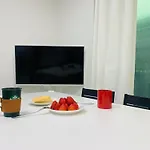 Naru House